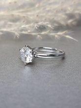 Load image into Gallery viewer, 2.00ct Round Brilliant Cut Moissanite Diamond Classic Ring
