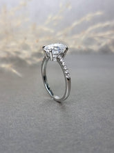 Load image into Gallery viewer, 2.00ct Oval Cut Moissanite Diamond Classic Side Stone Ring
