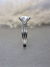 Load image into Gallery viewer, 2.00ct Round Brilliant Cut Moissanite Diamond Ring
