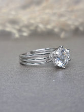 Load image into Gallery viewer, 2.00ct Round Brilliant Cut Moissanite Diamond Ring
