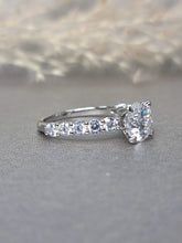 Load image into Gallery viewer, 2.00ct Round Brilliant Cut Moissanite Daimond With Side Stone ring
