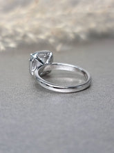 Load image into Gallery viewer, 1.00ct Asscher Cut Moissanite Diamond Halo Mix Cut Ring
