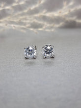 Load image into Gallery viewer, 1.00ct/Ea Moissanite Diamond Classic 4 Prongs Earrings
