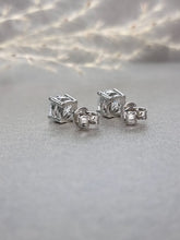 Load image into Gallery viewer, 1.00ct/Ea Moissanite Diamond Classic 4 Prongs Earrings
