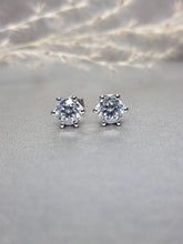 Load image into Gallery viewer, 1.00ct/Ea Moissanite Diamond Classic 6 Prongs Earrings
