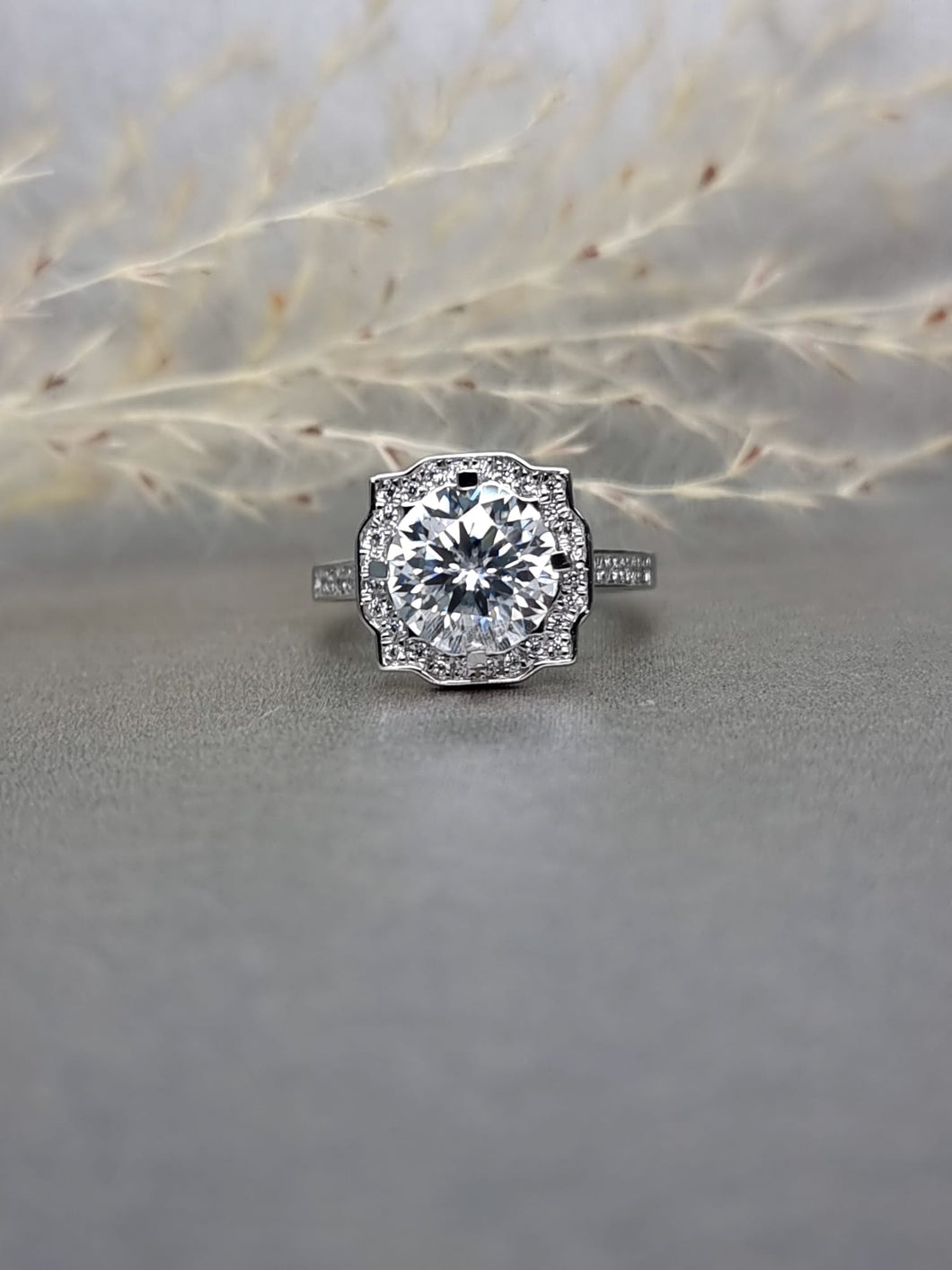 2.00ct Round Brilliant Cut Moissanite Diamond Classic Ring