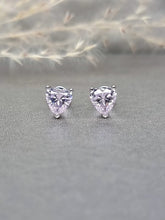 Load image into Gallery viewer, 1.00ct/Ea Heart Shape Vivid Pink Diamond Simulant Earring
