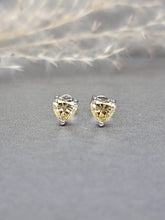 Load image into Gallery viewer, 1.00ct/Ea Heart Shape Vivid Yellow Diamond Simulant Earring
