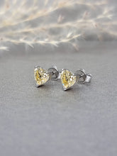 Load image into Gallery viewer, 1.00ct/Ea Heart Shape Vivid Yellow Diamond Simulant Earring
