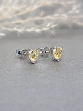 Load image into Gallery viewer, 1.00ct/Ea Heart Shape Vivid Yellow Diamond Simulant Earring
